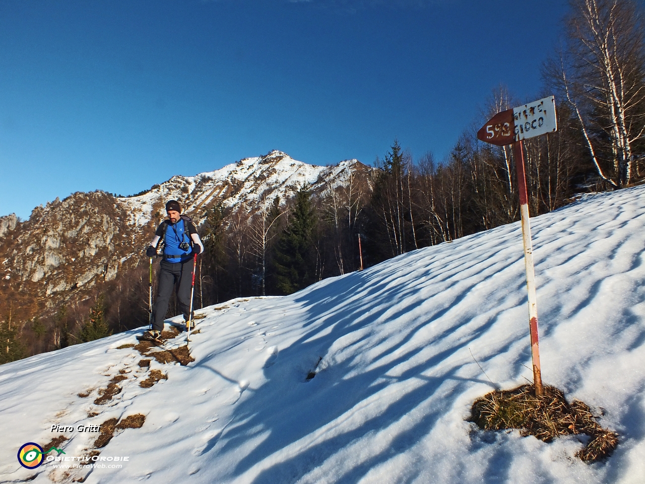 88 sentiero 598 per il Monte Gioco....JPG